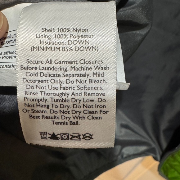 Eddie Bauer 700 FP Down Vest Travex series - Picture 7 of 7